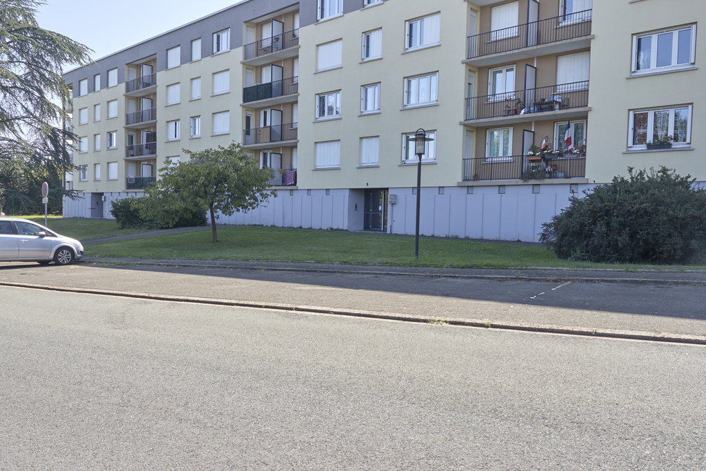 Appartement SABLE SUR SARTHE T4